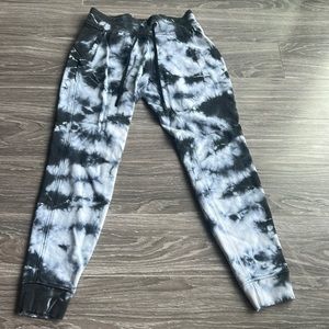 Lululemon Tiedye 28 inch Joggers